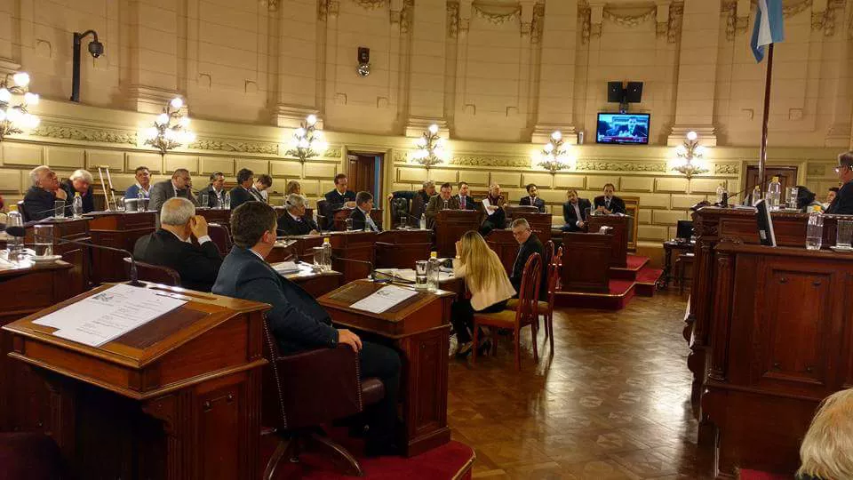 0FotoArchivo 8